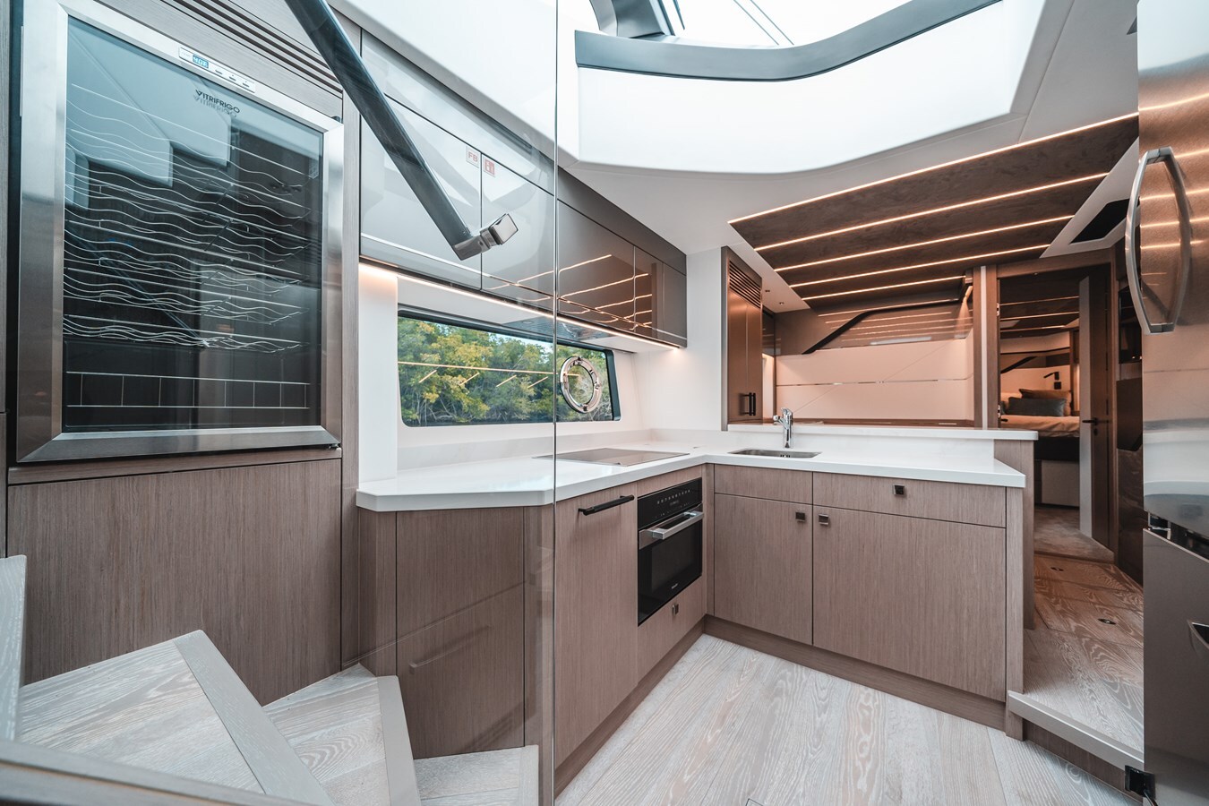 2025-sunseeker-75-8-f7ea96