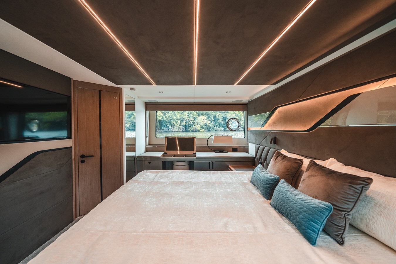 2025-sunseeker-75-8-f7ea96