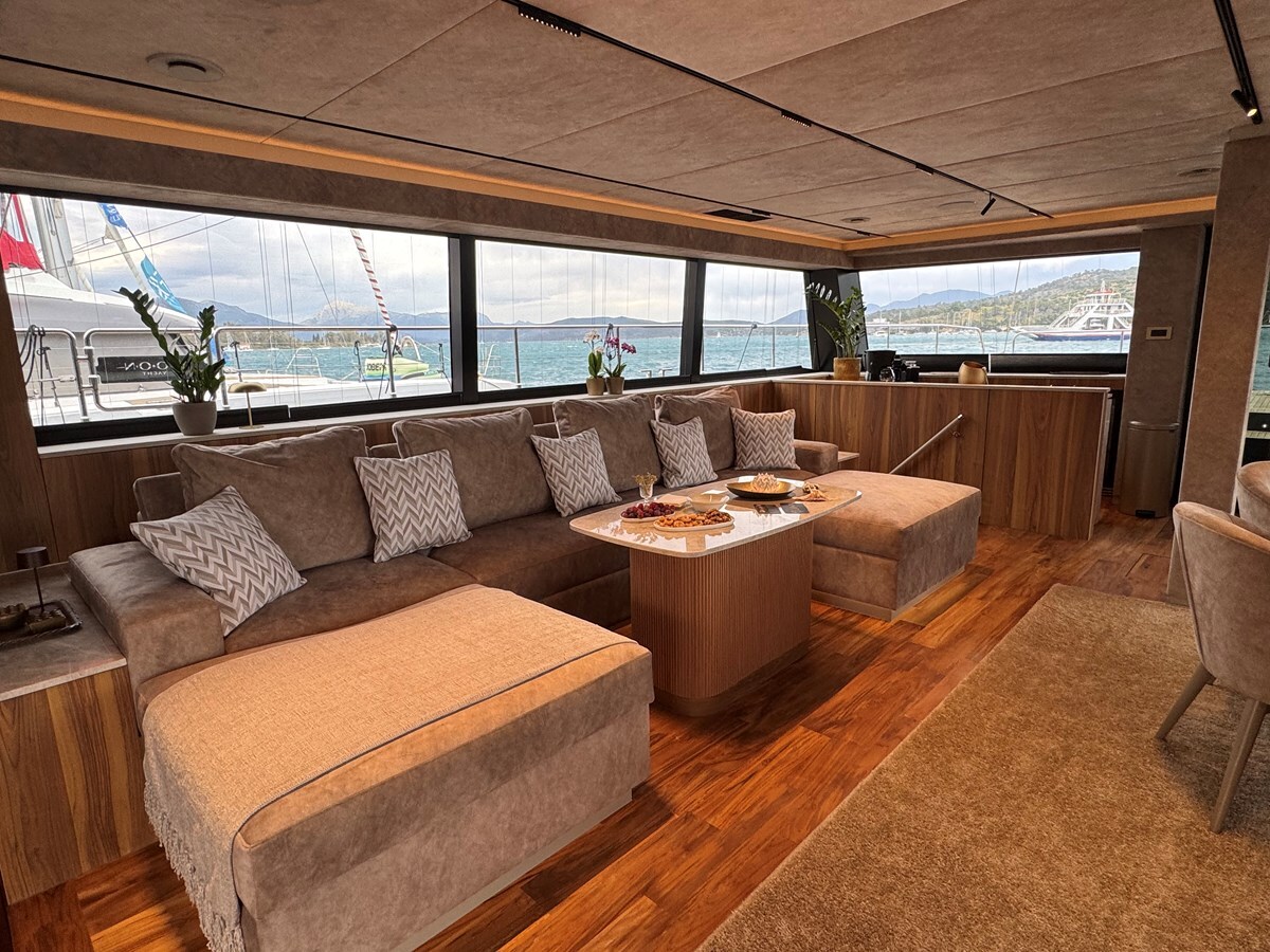 2026-moon-yachts-63-5-008b94