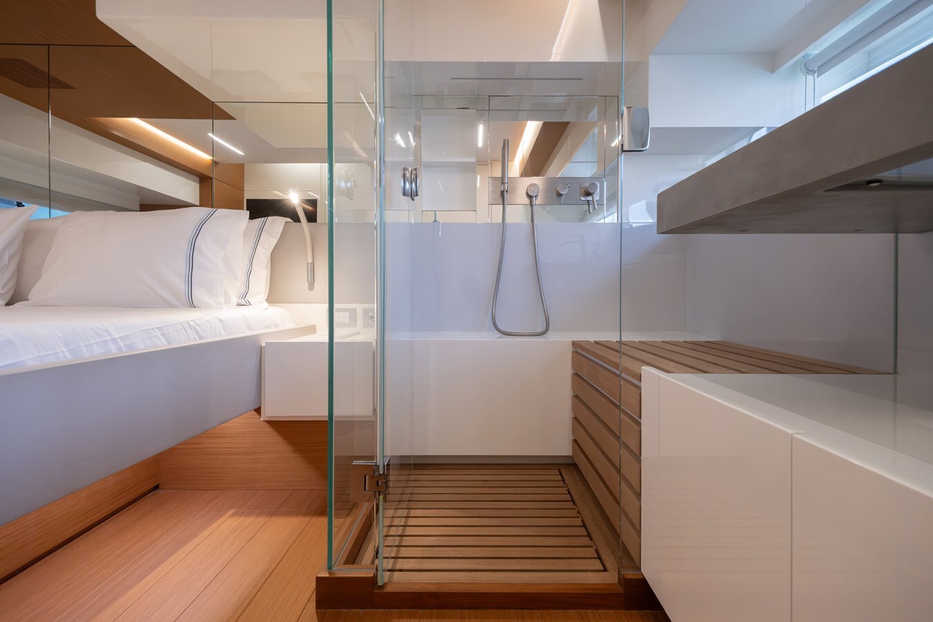 2100-bluegame-61-9-f6bb01